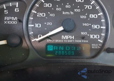 2002 Chevrolet Silverado 1500 Ls z USA, uszkodzony, nr VIN 2GCEC19T421254608